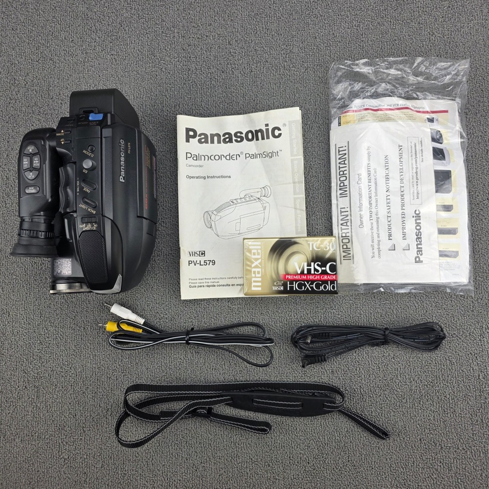 Panasonic PV-L579 Palmcorder VHS-C Camcorder Bundle - Tested and Working